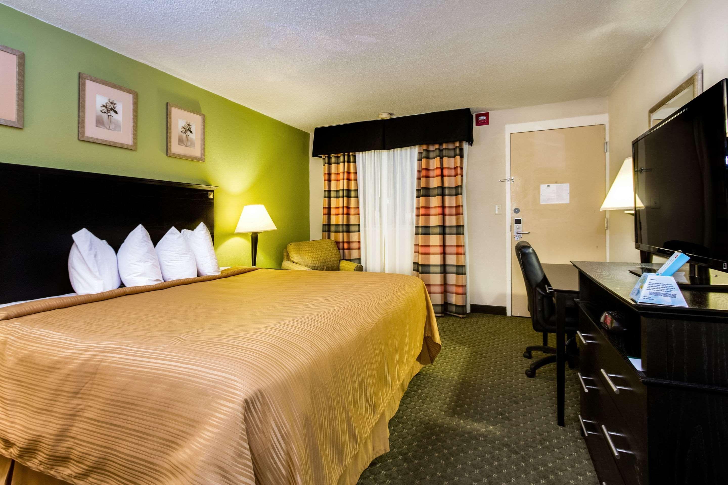 Quality Inn & Suites Moline - Quad Cities Luaran gambar