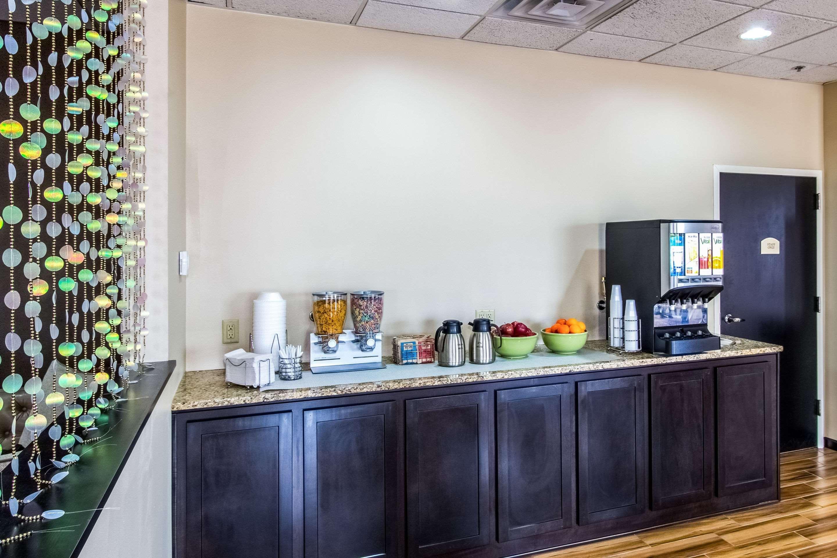 Quality Inn & Suites Moline - Quad Cities Luaran gambar