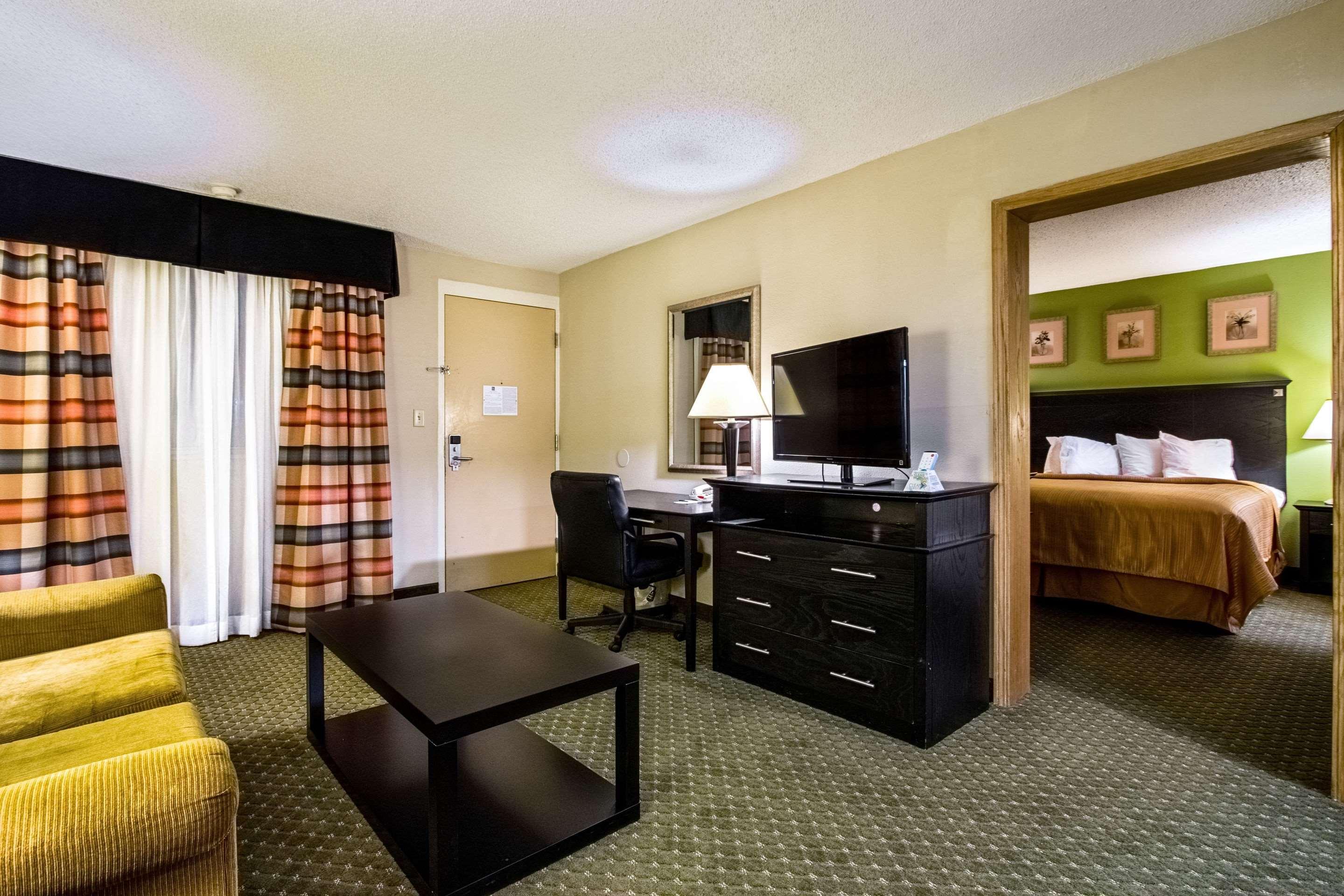 Quality Inn & Suites Moline - Quad Cities Luaran gambar