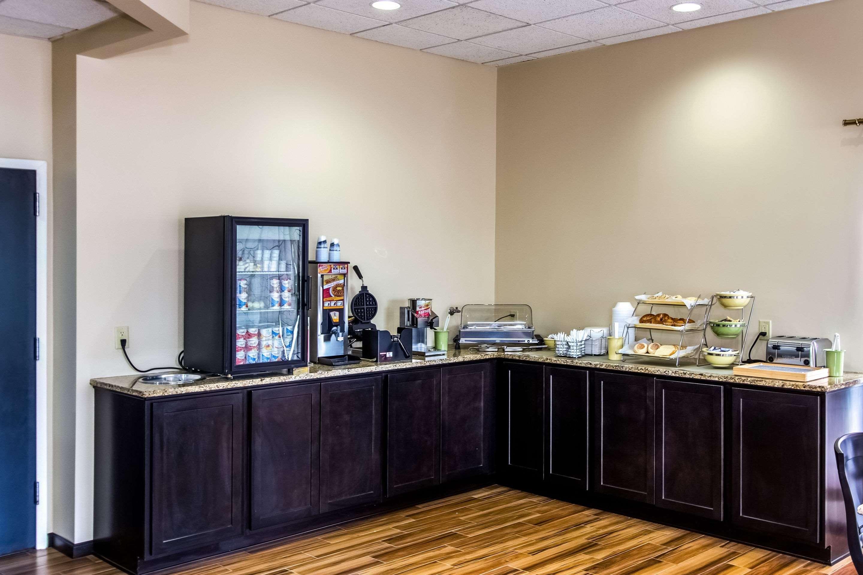 Quality Inn & Suites Moline - Quad Cities Luaran gambar