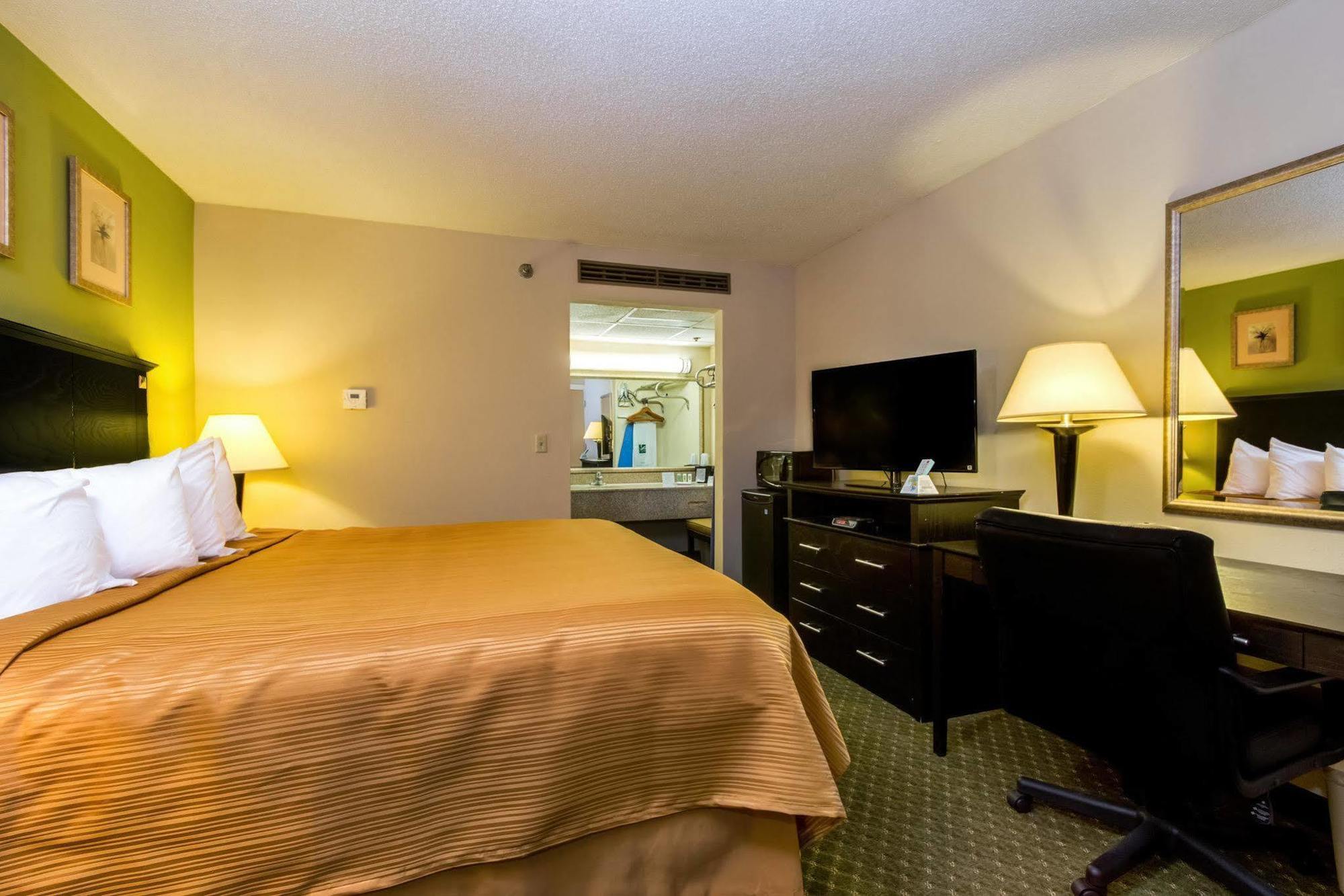 Quality Inn & Suites Moline - Quad Cities Luaran gambar